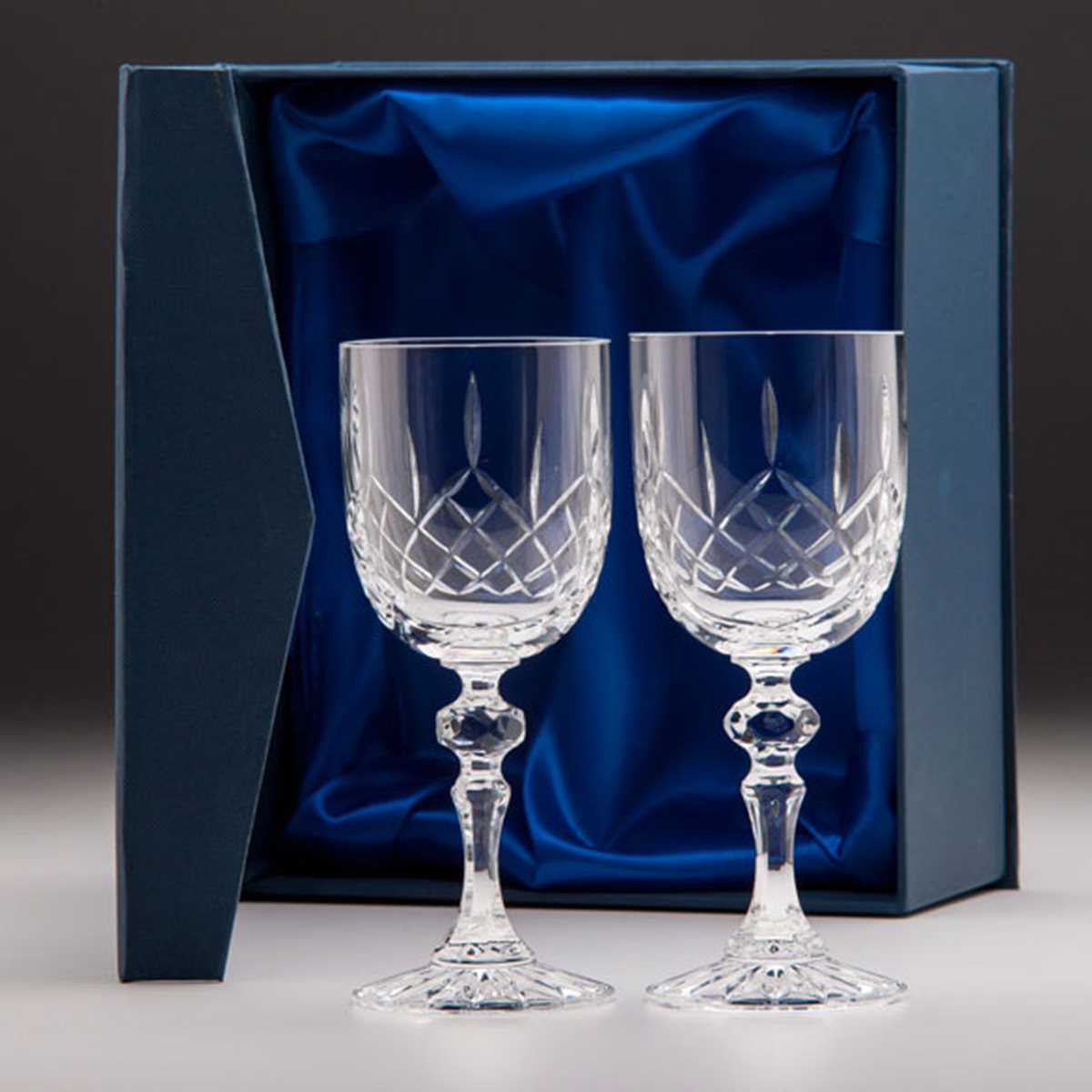 Two Crystal Wine Glasses with Box CR7206